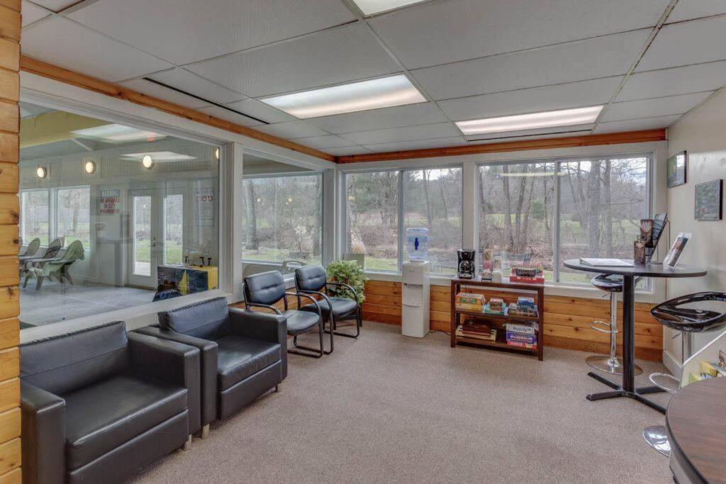 Bryce Chalet Retreat A Mountain Getaway バサイ エクステリア 写真