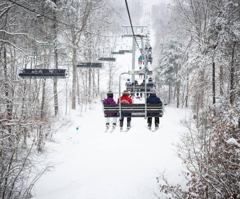 Bryce Chalet Retreat A Mountain Getaway バサイ エクステリア 写真
