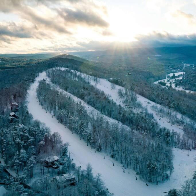 Bryce Chalet Retreat A Mountain Getaway バサイ エクステリア 写真